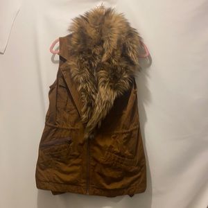 Hei Hei Womens utility vest with faux fur size M